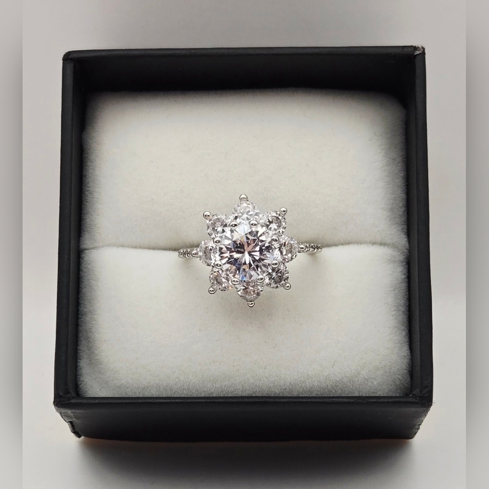 925 Sterling Silver Halo Engagement Ring CZ Flower Cluster Size 7
